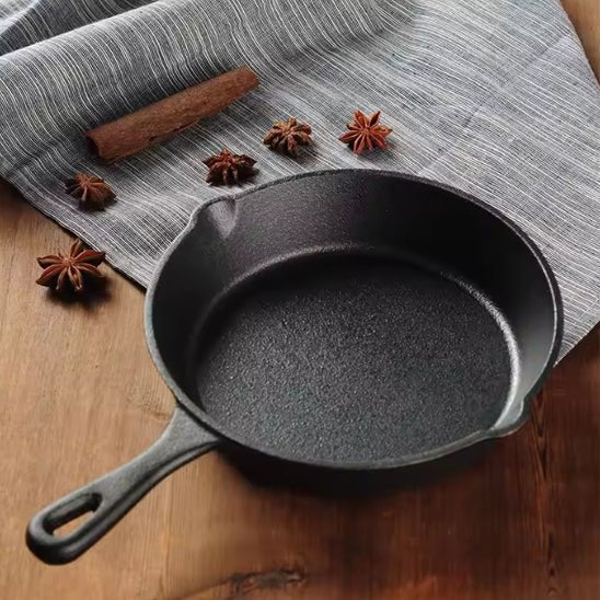 poêle- en- fonte- ronde- : poêle 14 cm