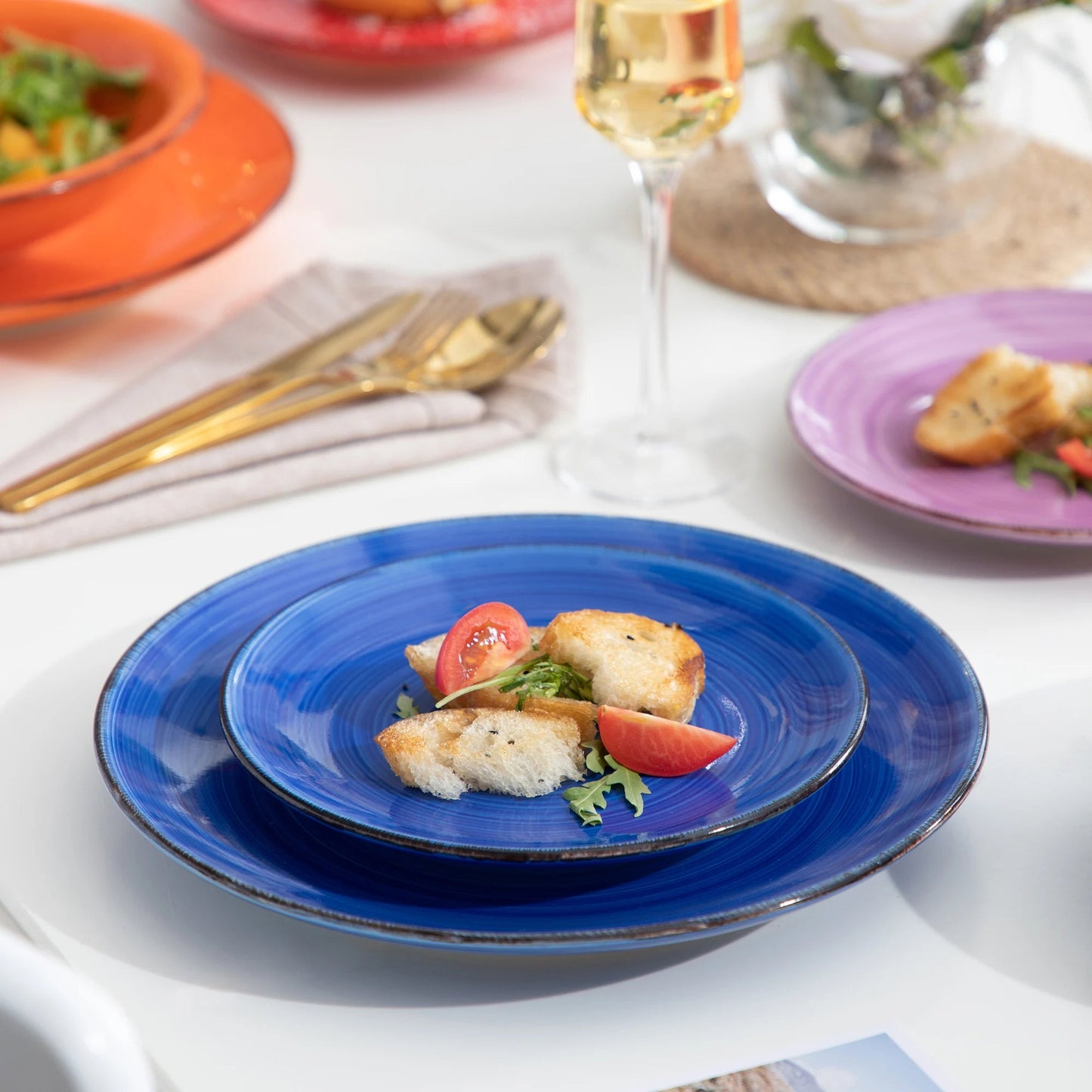 service- de- table- BONITA- VANCASSO- Vaisselle- en- grès- 18- pièces : assiettes- bleu- avec- nourriture