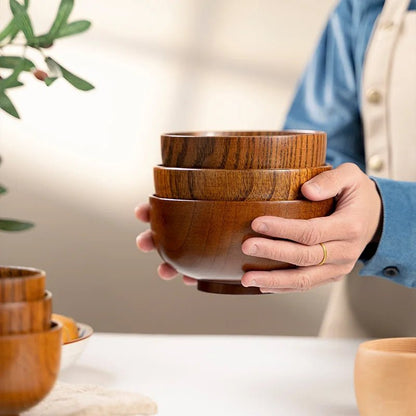 Bol - en - bois - de - jujube - naturel -fabriqué - à - la - main - vaisselle - écologique - dans - les - mains