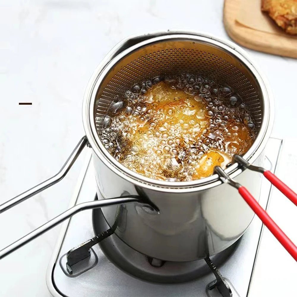 Panier- Friteuse- Profond- en- Inox- pour- Cuisson- Immersive : avec- huile