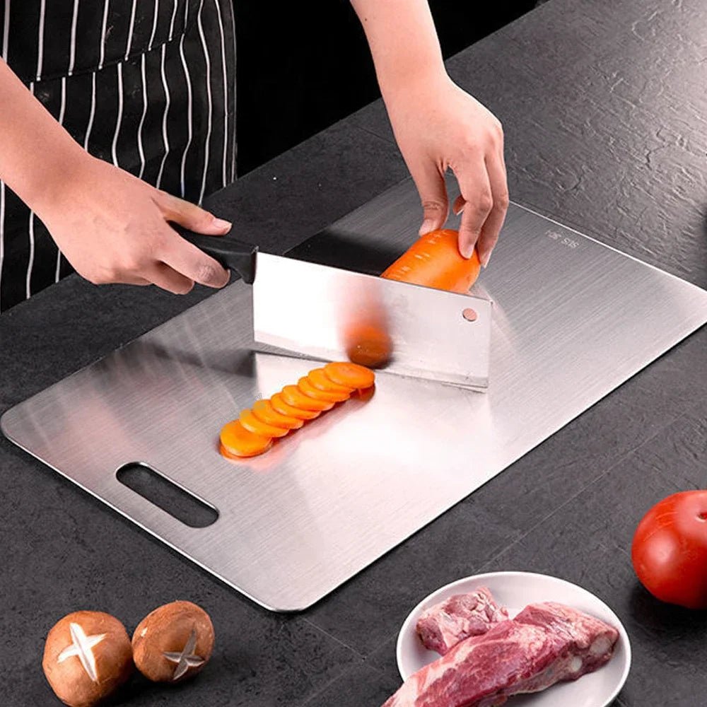 Planche - à - Découper - Alimentaire -Double - Face - en - Acier - Inoxydable - 18/10 : découpe - carotte