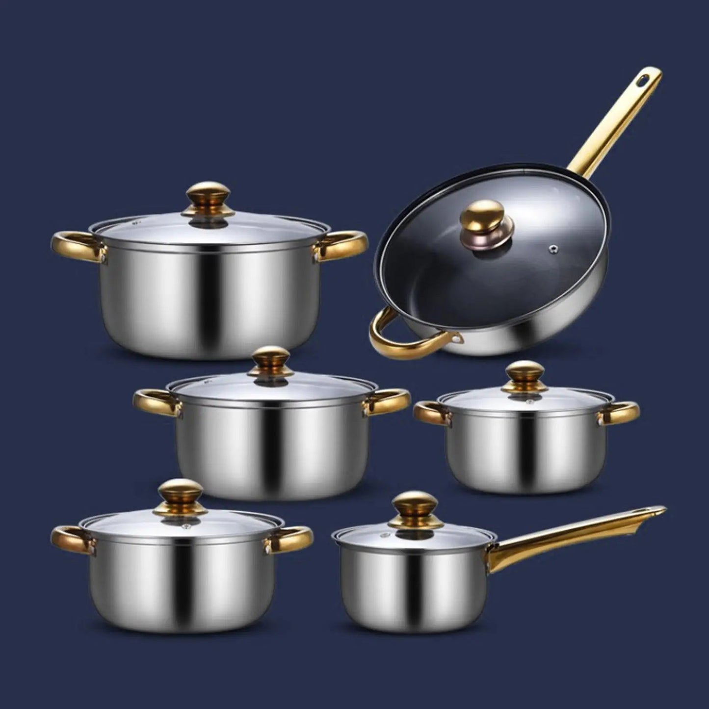 batterie en inox argent avec casserole à soupe
