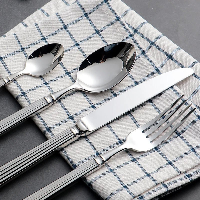 couverts de table - Prati - Kitchen