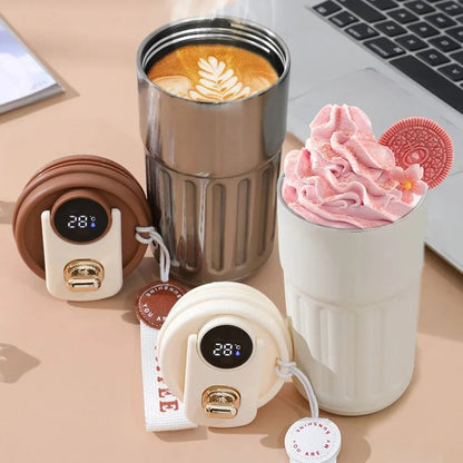 mug isotherme avec café crème