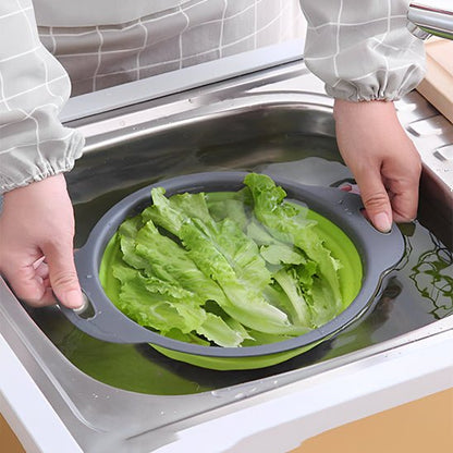 passoire pliable en silicone : dans l'eau