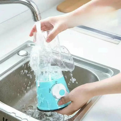 râpe rotative manuelle légumes sous l'eau