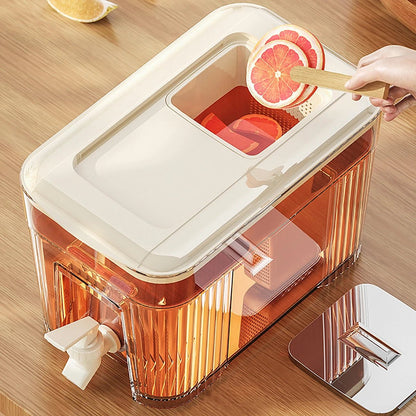 seau d'eau froide avec robinet - Prati - Kitchen
