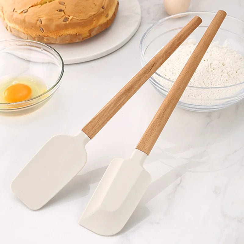 Spatule de cuisine en silicone platine et manche en bois | Résistante à la chaleur - Prati - Kitchen