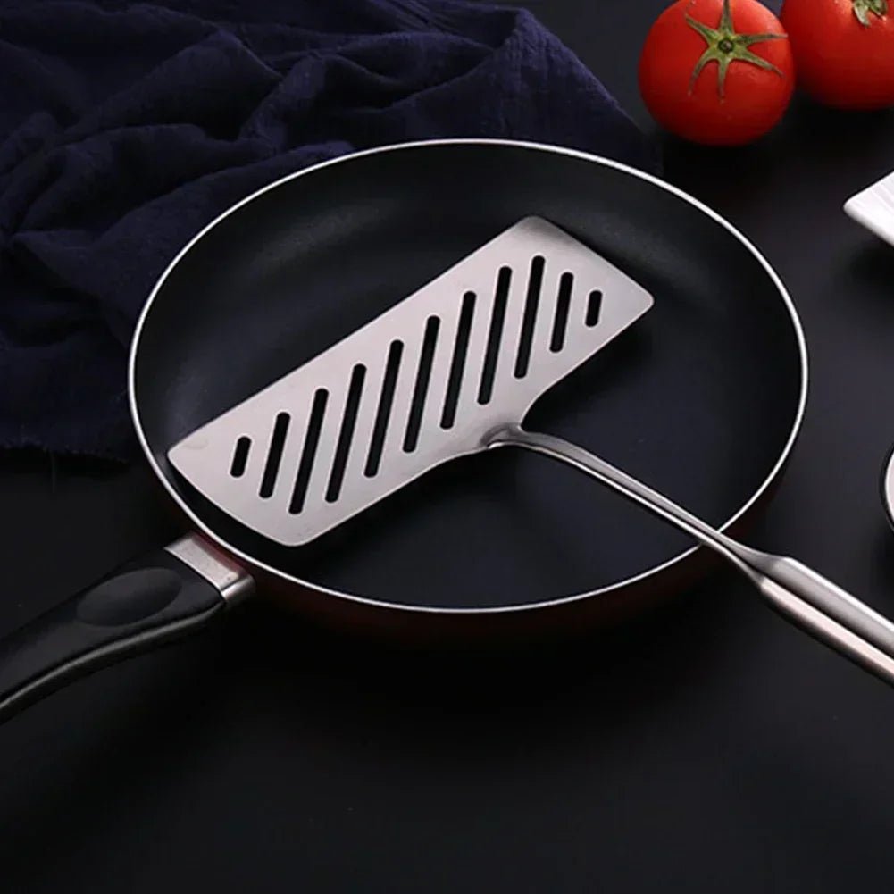 Spatule de Poisson 🐟 et Steak en Inox 18/10 | Retourneur de Poisson Biseauté Extra - Large | Ustensile de Cuisine Fendu Professionnel - Prati - Kitchen