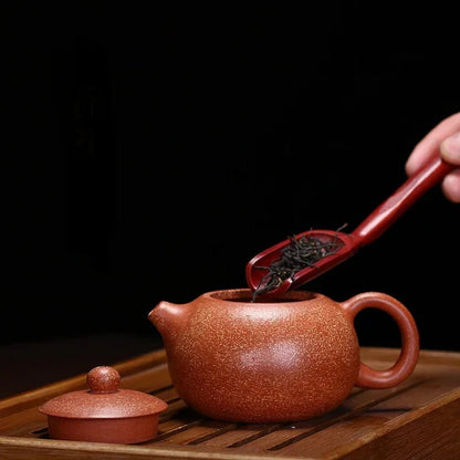 théière artisanale en argile faite main