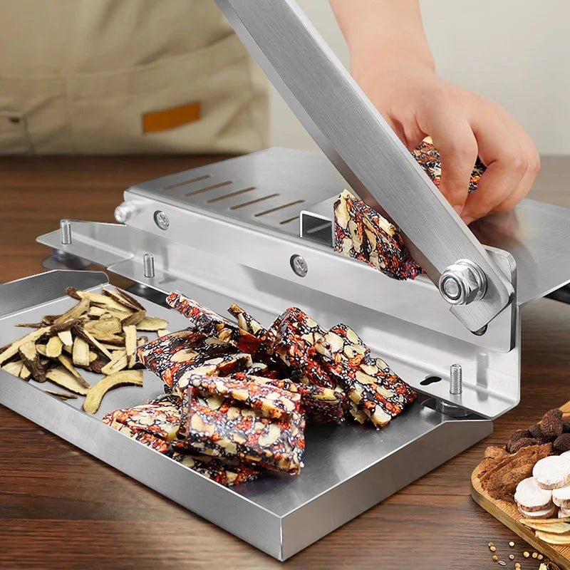 trancheuse à viande qui coupe nougat