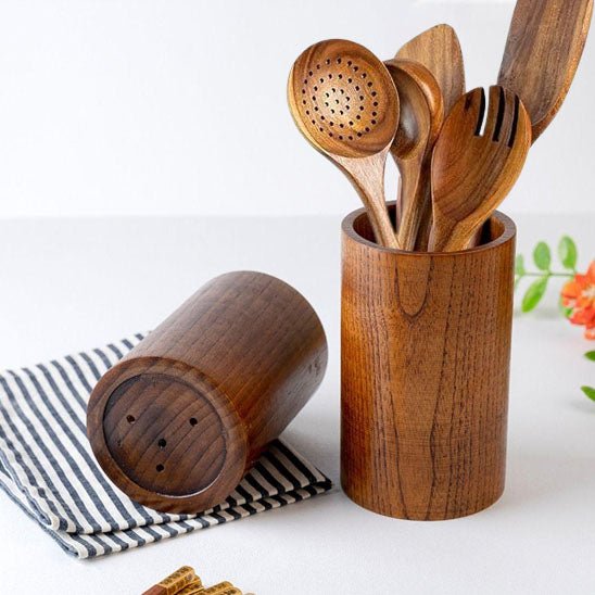 ustensiles- de- cuisine- bois- de- teck : pot- à- ustensiles- sa- base- sur- la- droite