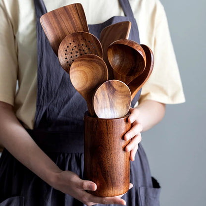 ustensiles- de- cuisine- en- bois d'olivier - spatule-louche : 7- ustensiles- dans- son- pot